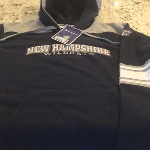 UNH wildcats hooded men’s sweatshirt